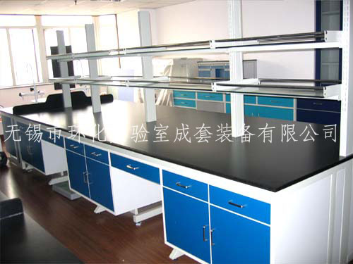 ��ľ����ʵ��̨