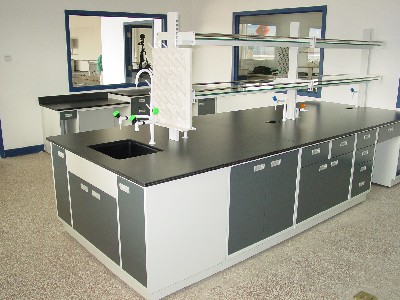 ȫ�ֽṹ����ʵ��̨